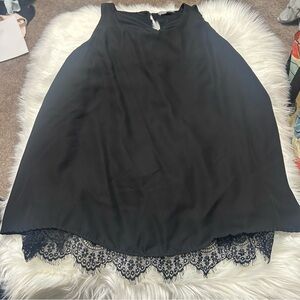 Size 2 Plus Size Black Tank Top with Lace E2